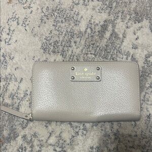Kate Spade Gray Leather Wallet with Zip Closure and Rounded Edges